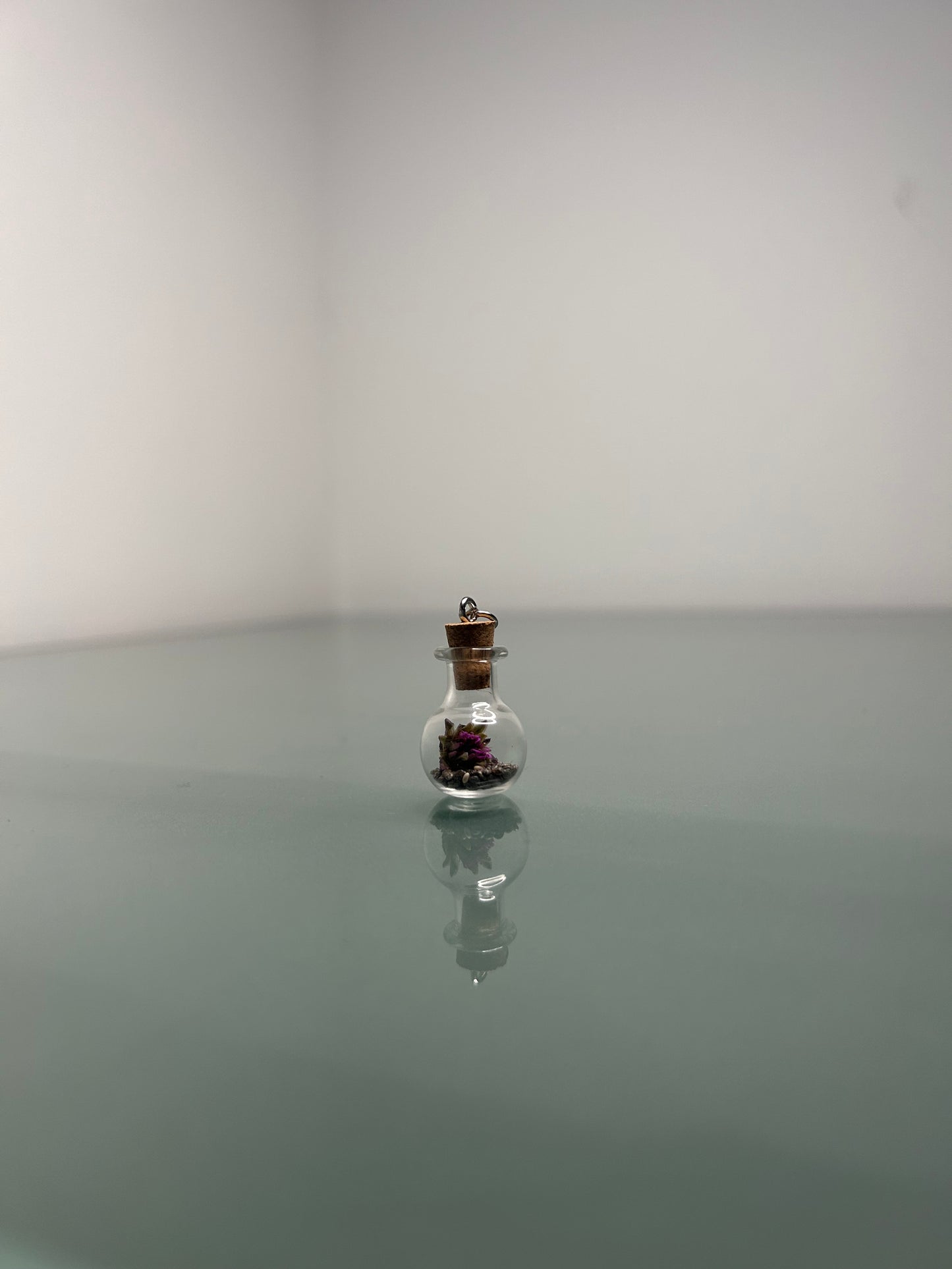 Necklace Black Flower Jar
