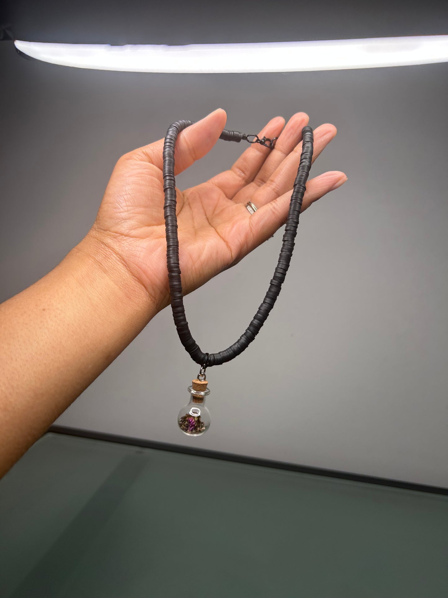 Necklace Black Flower Jar