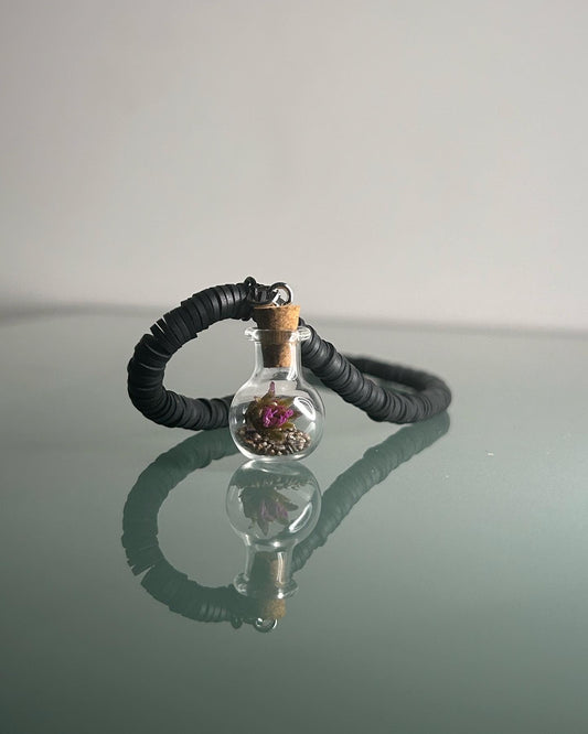Necklace Black Flower Jar